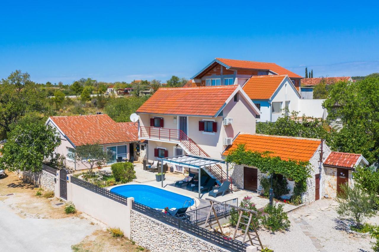 Holiday Home Rosko Skradin Eksteriør billede